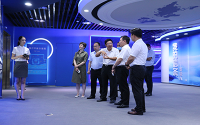 要闻 | 德阳市罗江区领导莅临北京球友体育考察交流